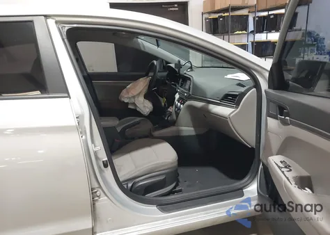 2019 Hyundai Elantra Se z USA, uszkodzony, nr VIN 5NPD74LF7KH469631